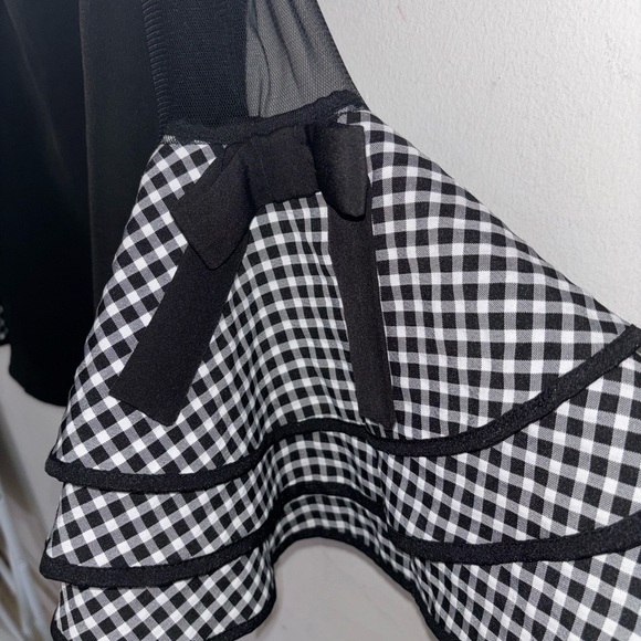 NWT Gracia Black Blouse with White Checkered Ruffle Sleeves - Picture 2 of 4